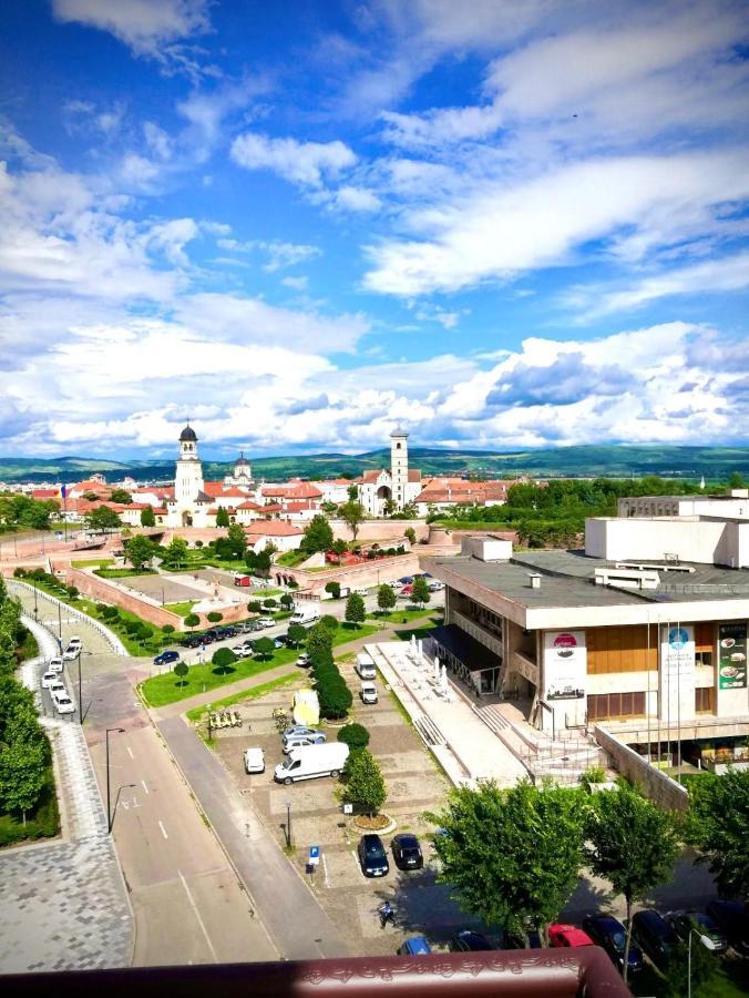 Midsummer Boulevard Apartamento Alba Iulia Exterior foto